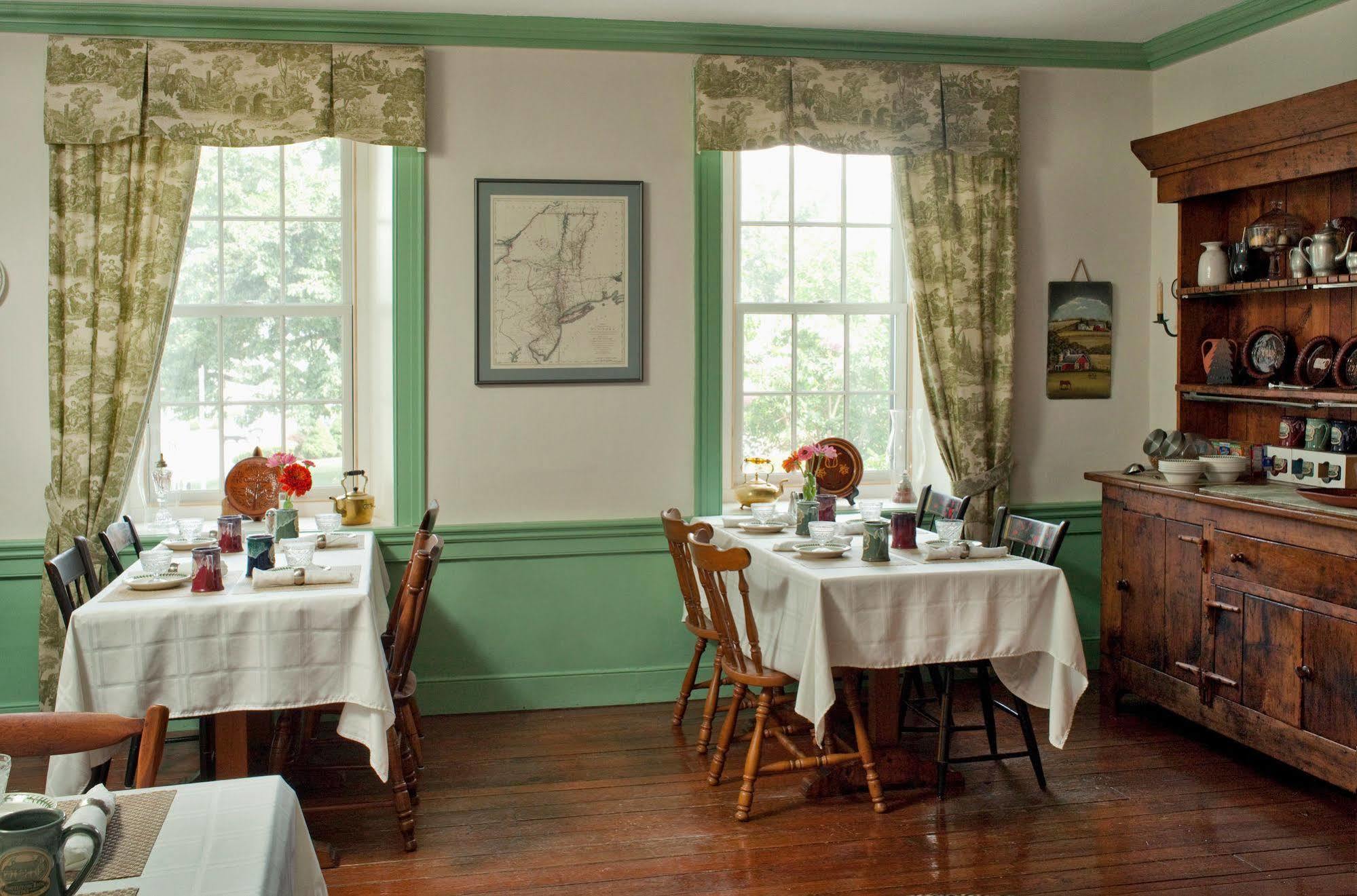 Historic Smithton Inn エフラタ エクステリア 写真